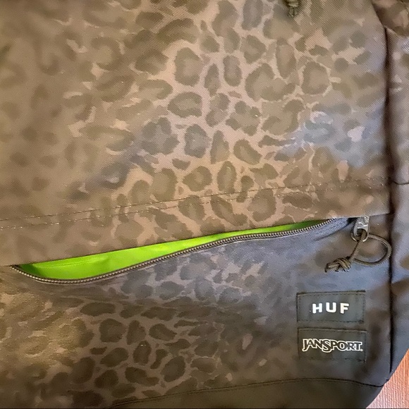 Wells backpack - Picture 4 of 7